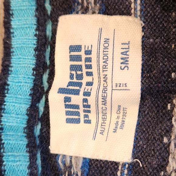 EUC Urban Pipeline Authentic American Tradition Women's sz S Sweater - Picture 3 of 5
